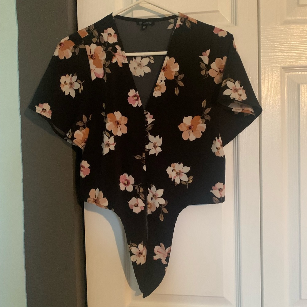 Black and floral tie front short sleeved blouse
